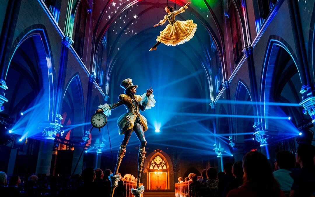 Echassier im Publikum vom immersivem Spektakel.